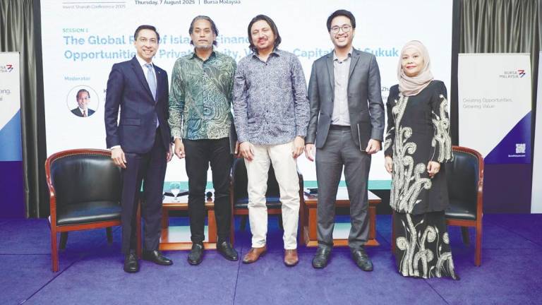 From left: Fad’l, CGS MY independent non-executive director Khairy Jamaluddin, ISRA International Consulting CEO Associate Professor Dr Mohamed Eskandar Shah Mohd Rasid, PwC Malaysia assurance partner and Islamic finance leader Mohamed Zharif Md Agil, and Azizah at the Invest Shariah Conference 2025.