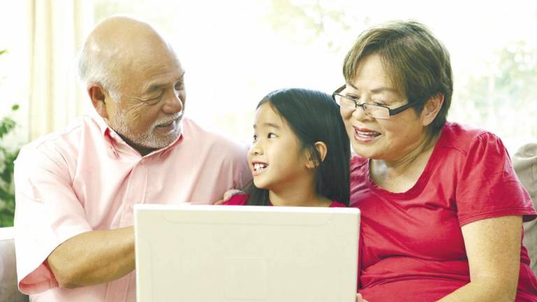 For the elderly, sharing memories not only brings comfort but also strengthens relationships with younger generations.