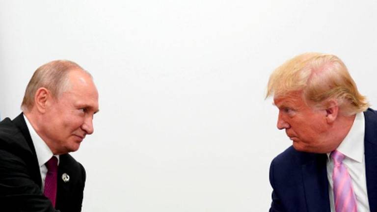 U.S. President Donald Trump and Russian President Vladimir Putin hold a bilateral meeting at the G20 leaders summit in Osaka, Japan June 28, 2019. - REUTERSPIX