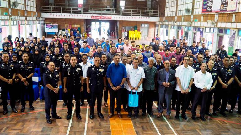 - fotoBERNAMA