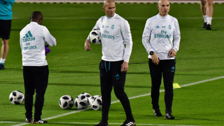 Valencia threaten more trouble for Zidane's Madrid