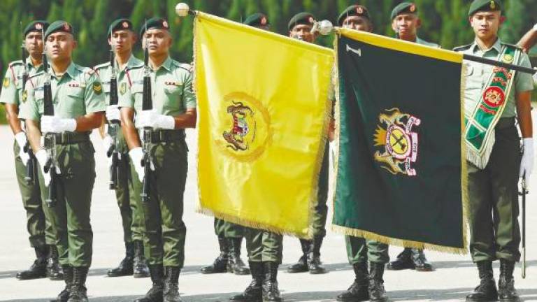 Members of the first battalion of the Royal Malay Regiment during a final rehearsal at the Sungai Besi Military Camp for the King’s installation ceremony. – BERNAMAPIC