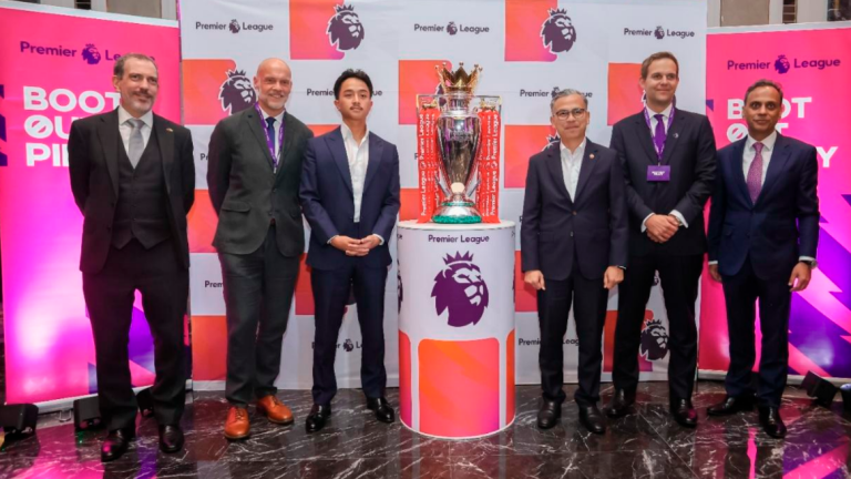 FROM LEFT: Deputy British High Commissioner to Malaysia, David Wallace; Chief Executive Officer of Astro Malaysia Holdings Berhad, Euan Daryl Smith; YAM Tengku Panglima Perang, Tengku Ahmad Ismail Mu’adzam Shah; Minister of Communications, Yang Berhormat Datuk Fahmi Fadzil; Director of Legal – Enforcement, The Premier League, Stefan Sergot; and British High Commissioner to Malaysia, His Excellency Ajay Sharma CMG. – EDELMAN