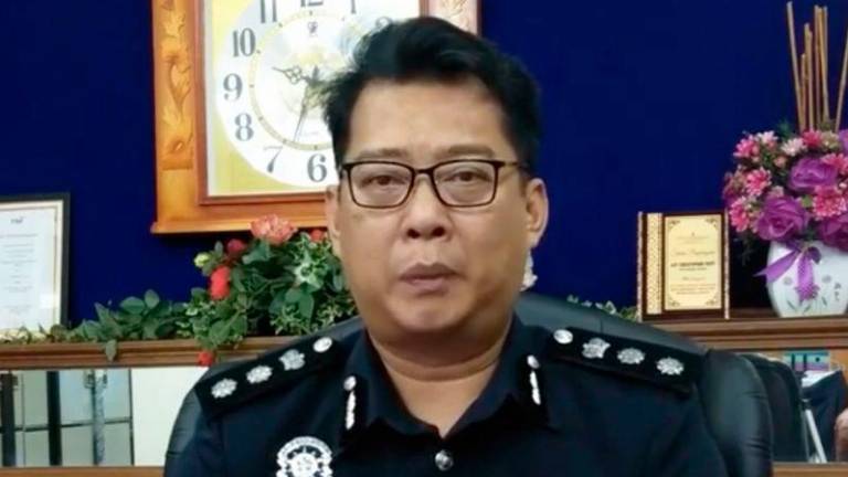 Ketua Polis Daerah Melaka Tengah ACP Christopher Patit - fotoBERNAMA