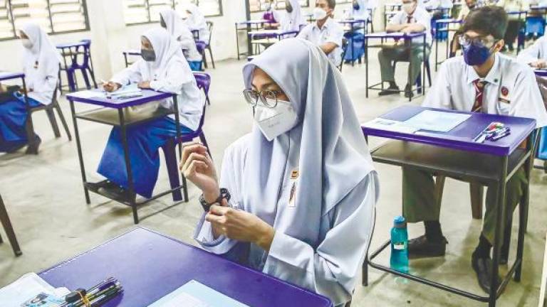 Allowing all top SPM scorers to do matriculation is a progressive step towards promoting meritocracy as it ensures that high-achieving students are given opportunities based on their academic performance. – ADIB RAWI YAHYA/THESUN
