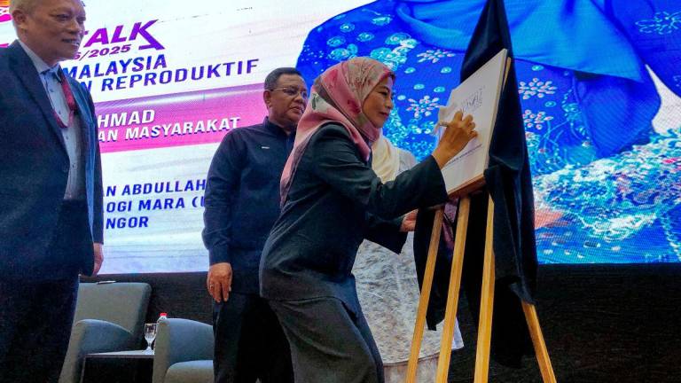 - fotoBERNAMA