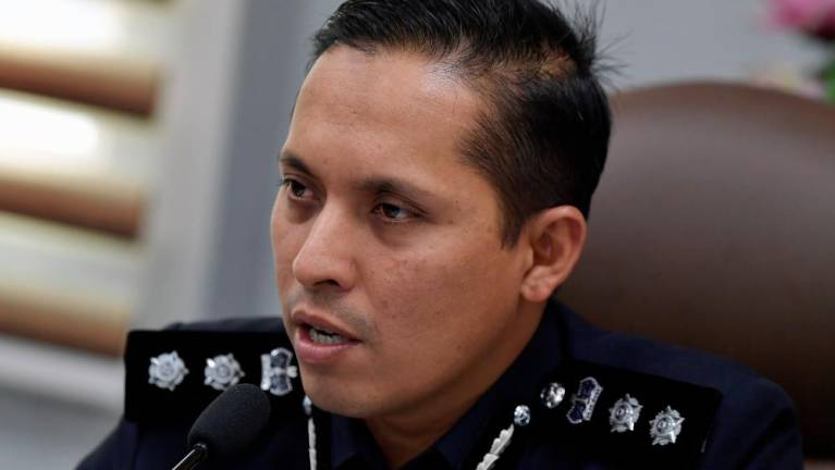 Ketua Polis Daerah Shah Alam, ACP Mohd Iqbal Ibrahim. - fotoBERNAMA
