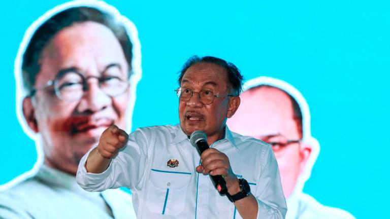 Prime Minister Datuk Seri Anwar Ibrahim, who is also President of the People’s Justice Party (PKR), delivered a speech at the 27 Years of Reformasi Celebration Programme at the PKR Melaka Headquarters today. – BERNAMA