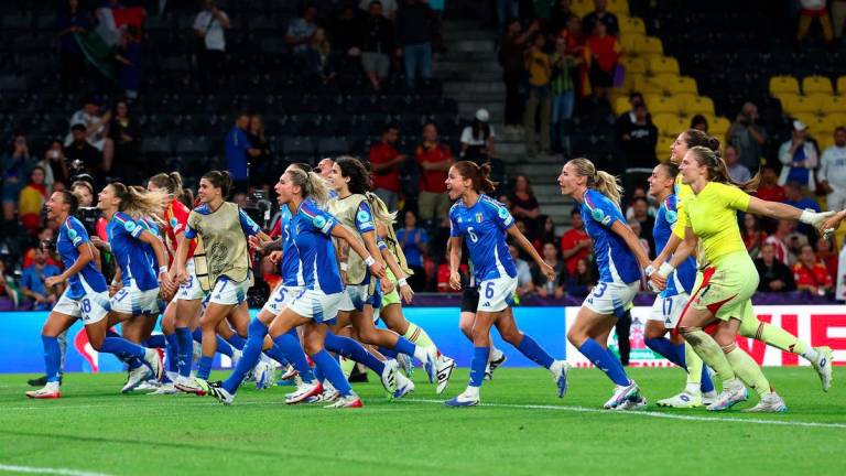 Football - UEFA Women's Euro 2025 - Group B - Italy v Spain - Stadion Wankdorf, Bern, Switzerland - July 11, 2025Italy players react after the match - REUTERSPIX