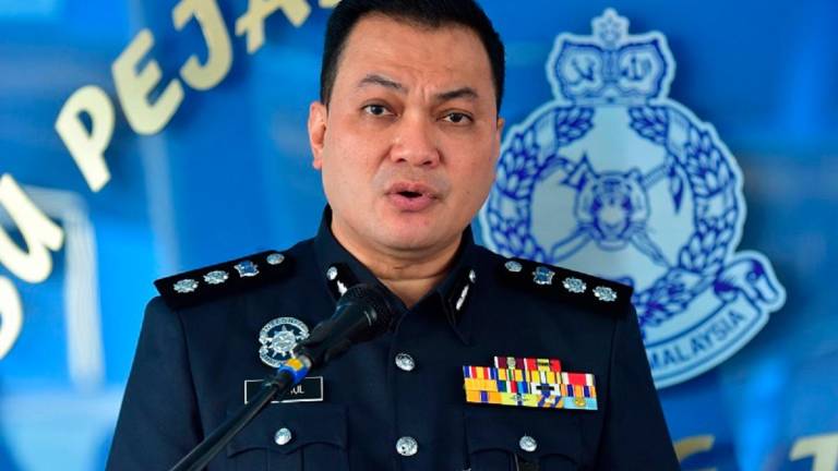 Ketua Polis Daerah Petaling Jaya, ACP Shahrulnizam Ja'afar. - fotoBERNAMA