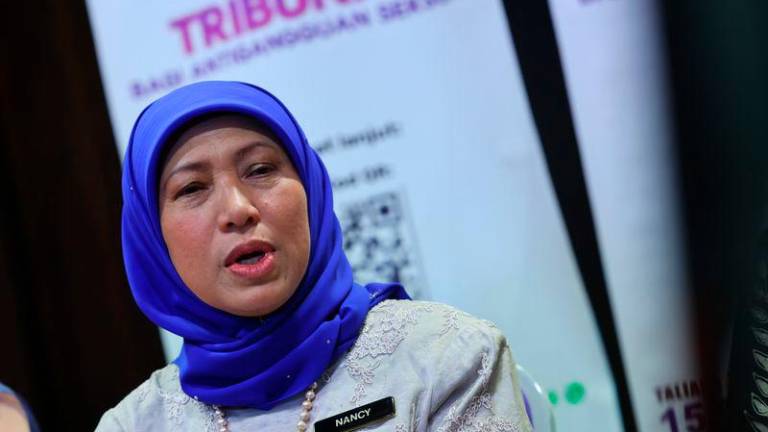 Menteri Pembangunan Wanita, Keluarga dan Masyarakat Datuk Seri Nancy Shukri - fotoBERNAMA