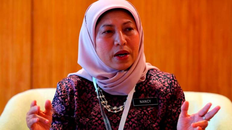 Datuk Seri Nancy Shukri. Bernamapix