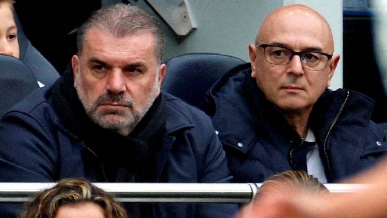Football - Women's Super League - Tottenham Hotspur v Arsenal - Tottenham Hotspur Stadium, London, Britain - December 16, 2023Tottenham Hotspur manager Ange Postecoglou of the men's team and chairman Daniel Levy watch the match - REUTERSPIX