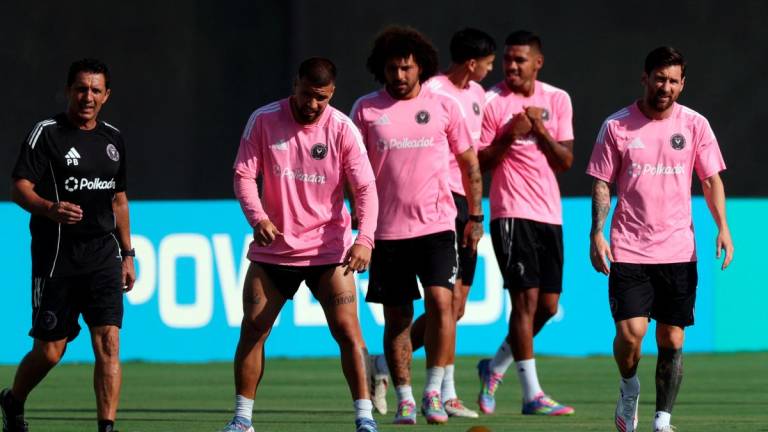 Inter Miami CF’s Marcelo Weigandt, Maximiliano Falcon and Lionel Messi during training - REUTERSpix