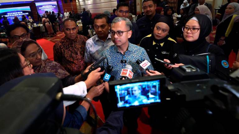 Menteri Komunikasi Datuk Fahmi Fadzil pada sidang media selepas Majlis Makan Malam Gabungan Kelab Media Malaysia 2025 sempena Mesyuarat Agung Tahunan GKMM ke-2 dan Sambutan Hari Wartawan Nasional (HAWANA) 2025 yang berlangsung esok di Pusat Dagangan Dunia Kuala Lumpur (WTCKL). BERNAMA