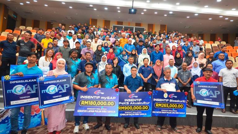 - fotoBERNAMA