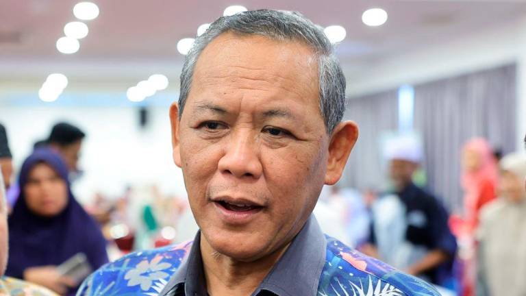 The Menteri Besar of Negeri Sembilan, Datuk Seri Aminuddin Harun, speaking to the media after the MADANI Prihatin Programme: Kasih Sejahtera Initiative at the Negeri Sembilan Islamic Religious Council (MAINS) Tower today. - BERNAMA