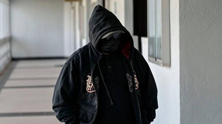 One of two bank officers pleaded not guilty in the Sessions Court here today to a charge of receiving a bribe amounting to RM107,040 in connection with a customer’s personal loan application that exceeded the eligibility limit. – BERNAMA