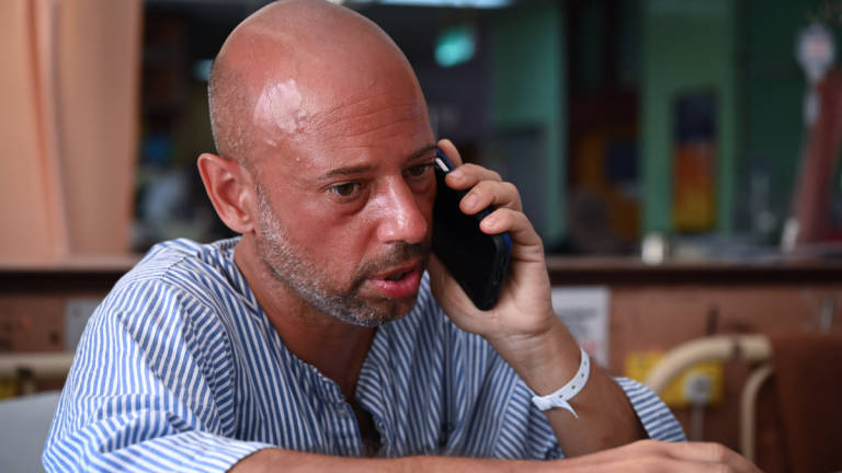 The survivor of the yacht tragedy in the waters off Pulau Yu near Pulau Redang, Turkish national Ates Demiroren, 41, is receiving treatment at Sultanah Nur Zahirah Hospital today. – BERNAMA