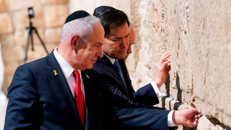 U.S. Secretary of State Marco Rubio and Israeli Prime Minister Benjamin Netanyahu visit the Western Wall, Judaism’s holiest prayer site, in Jerusalem’s Old City, September 14, 2025. REUTERS/Nathan Howard/Pool