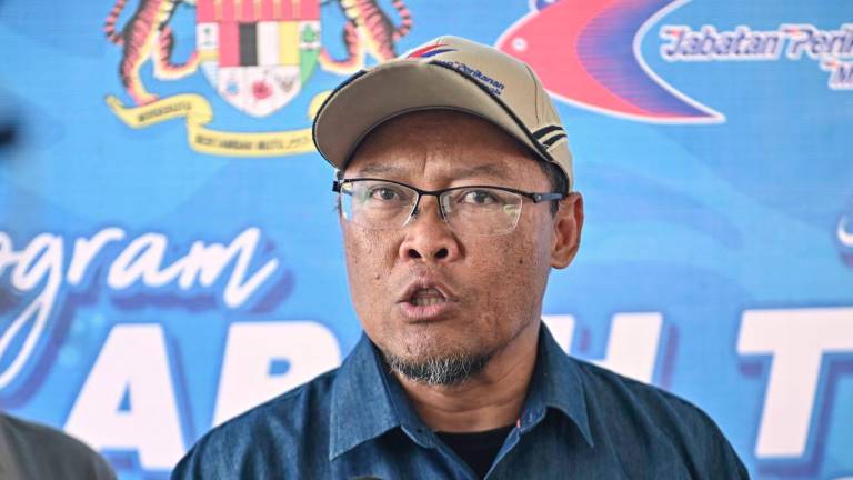 ment of Fisheries (DOF) director-general Datuk Adnan Hussain. - BERNAMA