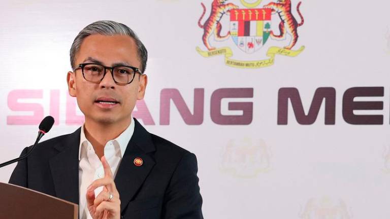 Menteri Komunikasi Datuk Fahmi Fadzil. - fotoBERNAMA
