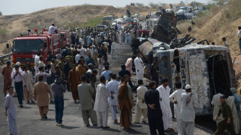 Road accident kills 35 in southwest Pakistan