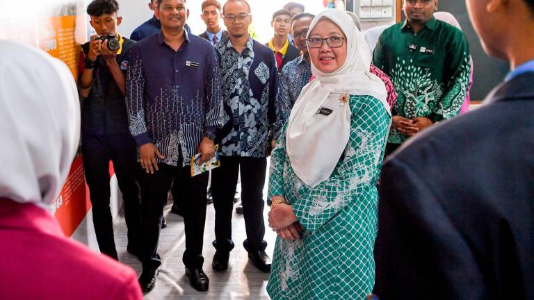 - fotoBERNAMA