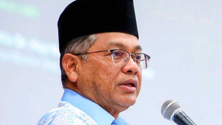 Menteri Di Jabatan Perdana Menteri (Hal Ehwal Agama), Senator Datuk Setia Dr Mohd Na'im Mokhtar. - fotoBERNAMA