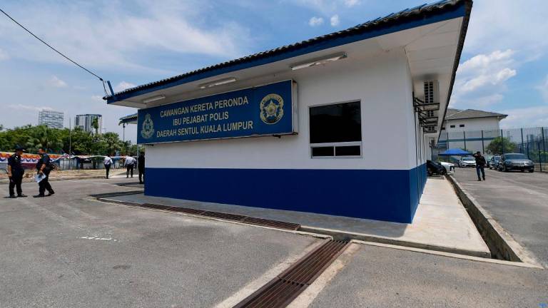 Pengkalan Cawangan Kereta Peronda Ibu Pejabat Polis Daerah Sentul di Jinjang hari ini. - fotoBERNAMA