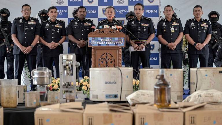 - fotoBERNAMA
