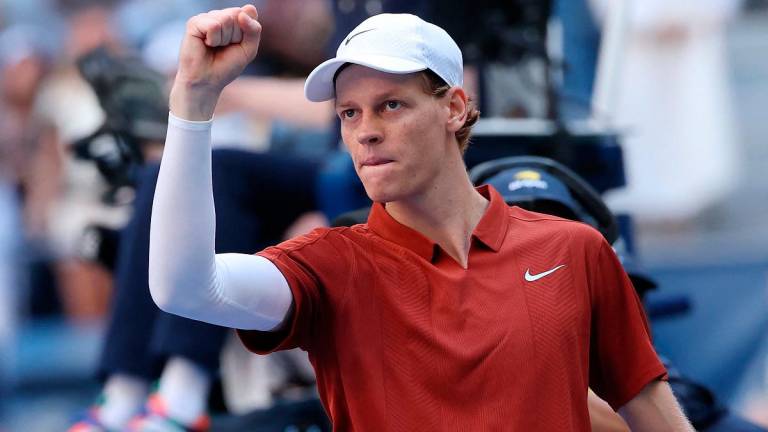 Jannik Sinner of Italy acknowledges the crowd after defeating Denis Shapovalov of Canada following their Men's Singles Third Round match on Day Seven of the 2025 US Open. - CLIVE BRUNSKILL / GETTY IMAGES NORTH AMERICA / AFP