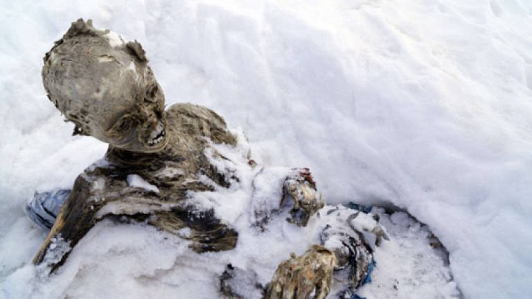 Mummified bodies found in embrace on Mexico's highest peak