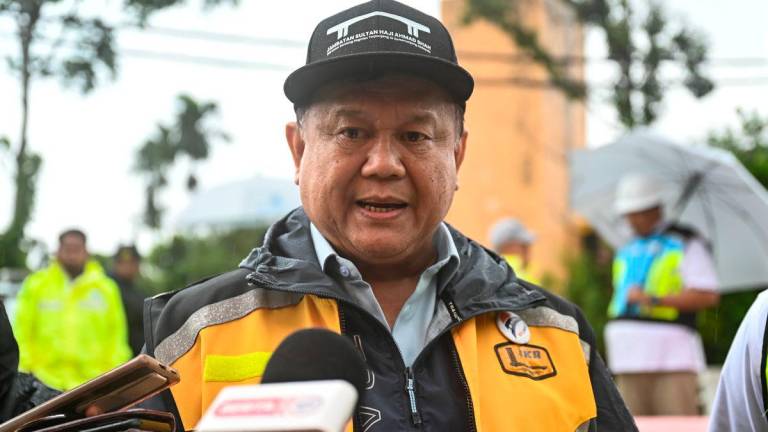 Menteri Kerja Raya Datuk Seri Alexander Nanta Linggi. FotoBernama