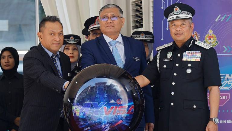 - fotoBERNAMA