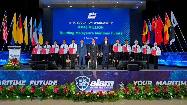 Waves of achievement at ALAM’s grand Convocation ceremony