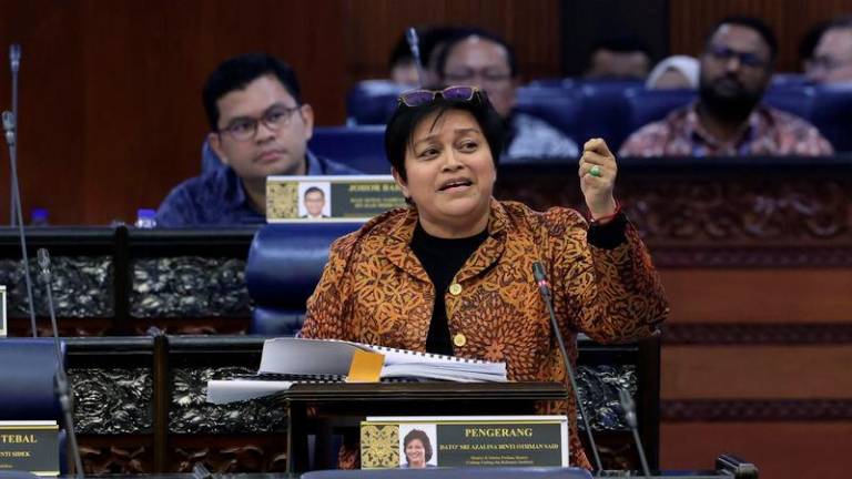 Menteri di Jabatan Perdana Menteri (Undang-Undang dan Reformasi Institusi) Datuk Seri Azalina Othman Said - fotoBERNAMA