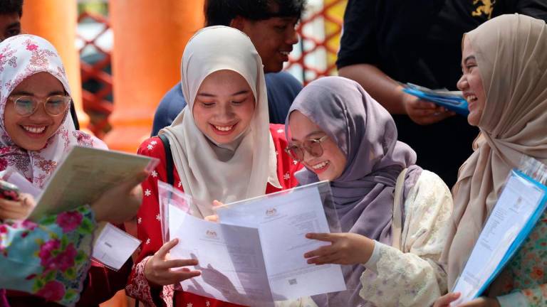 Pix for visual purposes - BERNAMApix