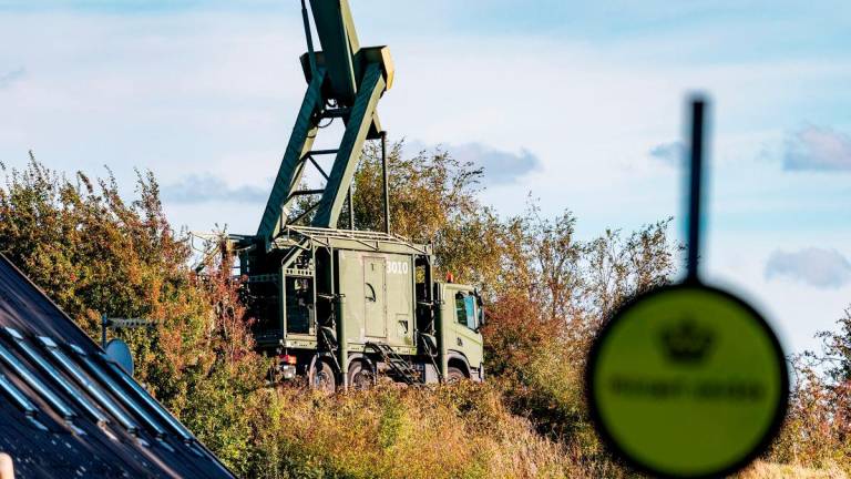 A mobile radar installation is positioned at the Danish military's area on Amager, Pionegaarden, near the village of Dragoer and on the coast of Oeresund, the strait between Denmark and Sweden, in Copenhagen, Denmark, September 26, 2025. - Ritzau Scanpix/Steven Knap via REUTERSPIX