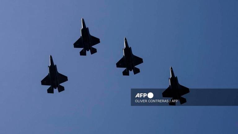F-35 fighter aircrafts fly over the White House during Polish President Karol Nawrocki's visit in Washington, DC on September 3, 2025. - AFP