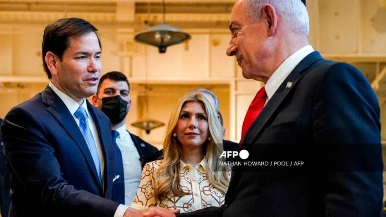 US Secretary of State Marco Rubio (L) and Israel’s Prime Minister Benjamin Netanyahu (R) visit the Western Wall Tunnels, underneath the Jewish holy site, in the old city of Jerusalem on September 14, 2025. - Nathan Howard / POOL / AFP