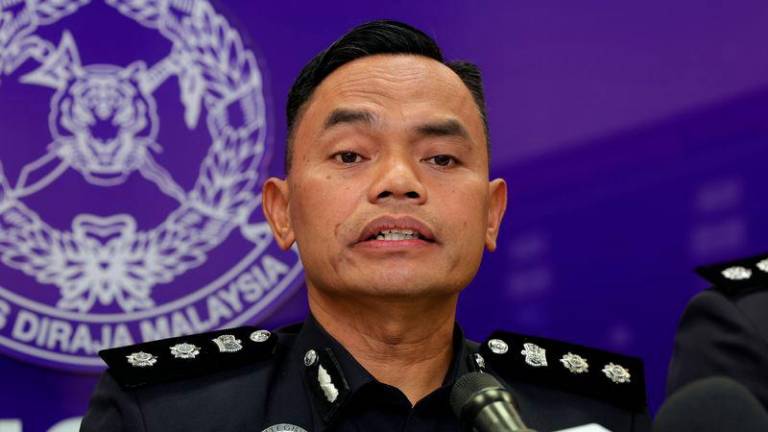 Johor Bahru police chief ACP Raub Selamat - Photo by BERNAMA
