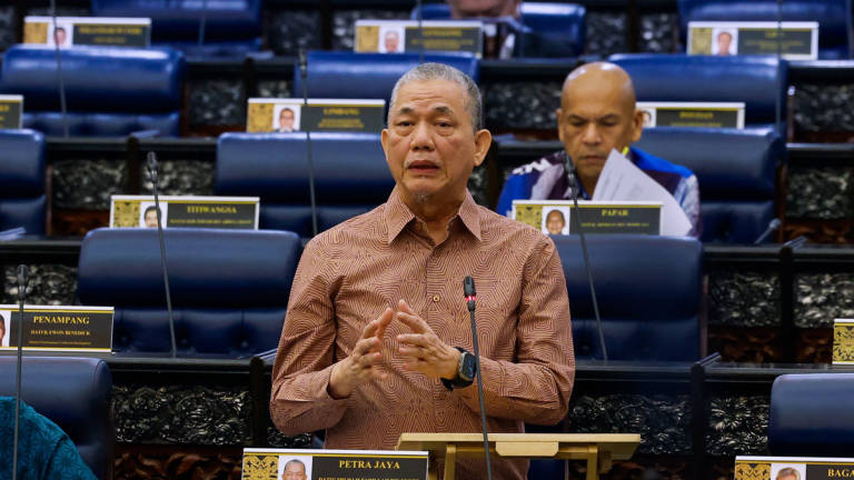 Deputy Prime Minister and Minister of Energy Transition and Water Transformation, Datuk Seri Fadillah Yusof, during the oral question-and-answer session at the Second Meeting of the Fourth Session of the 15th Parliament in the Dewan Rakyat at the Parliament Building today. – BERNAMA