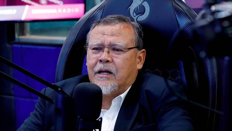 Member of Parliament for Sri Gading, Aminolhuda Hassan, was a guest on the Jendela Fikir programme titled Istimewa Merdeka, produced by Bernama Radio at Wisma Bernama today. - BERNAMA