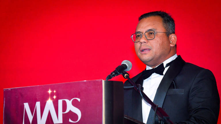 The Selangor Chief Minister, Datuk Seri Amirudin Shari, delivered a speech at the Selangor Platform Awards Night 2025 held here yesterday. – BERNAMA