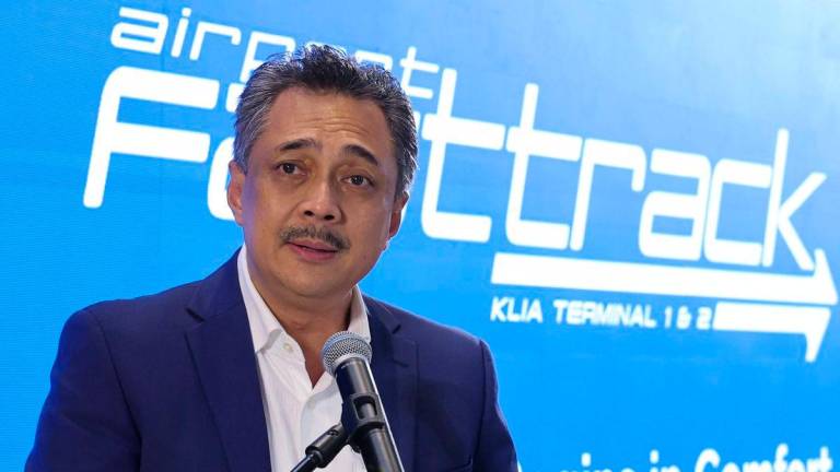 Managing director Datuk Mohd Izani Ghani - Photo by BERNAMA