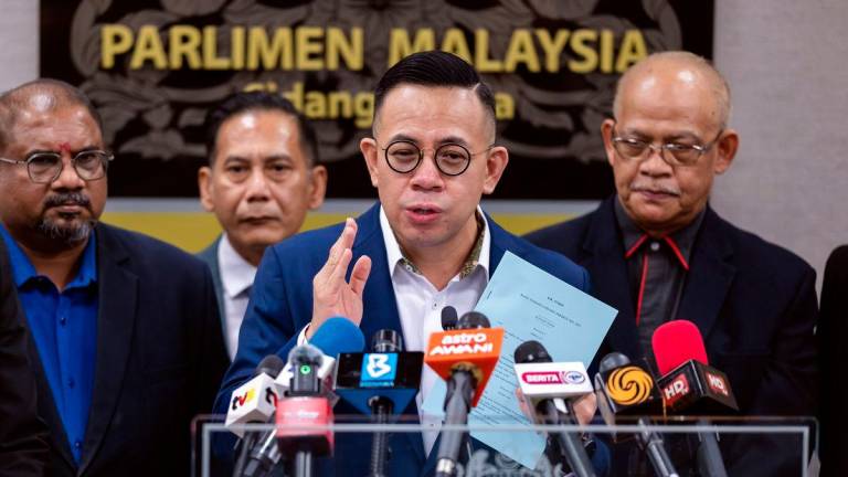 Human Resources Minister Steven Sim - Photo by BERNAMA