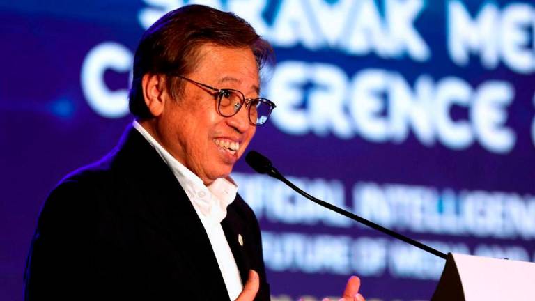 Tan Sri Abang Johari Openg- BERNAMA