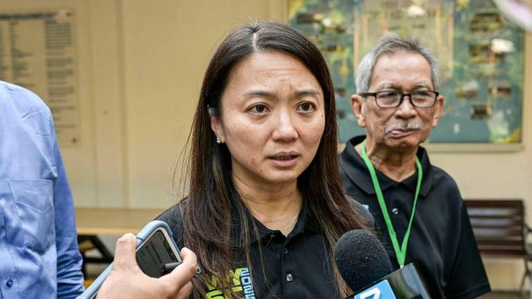 Menteri Belia dan Sukan Hannah Yeoh ketika ditemu bual pemberita selepas Majlis Perasmian Kejohanan Scrabble Remaja Dunia 2025 di Sekolah Antarabagsa Sri Kuala Lumpur hari ini -fotoBERNAMA