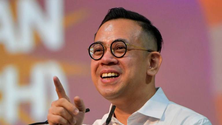 Human Resources Minister Steven Sim - Photo by BERNAMA